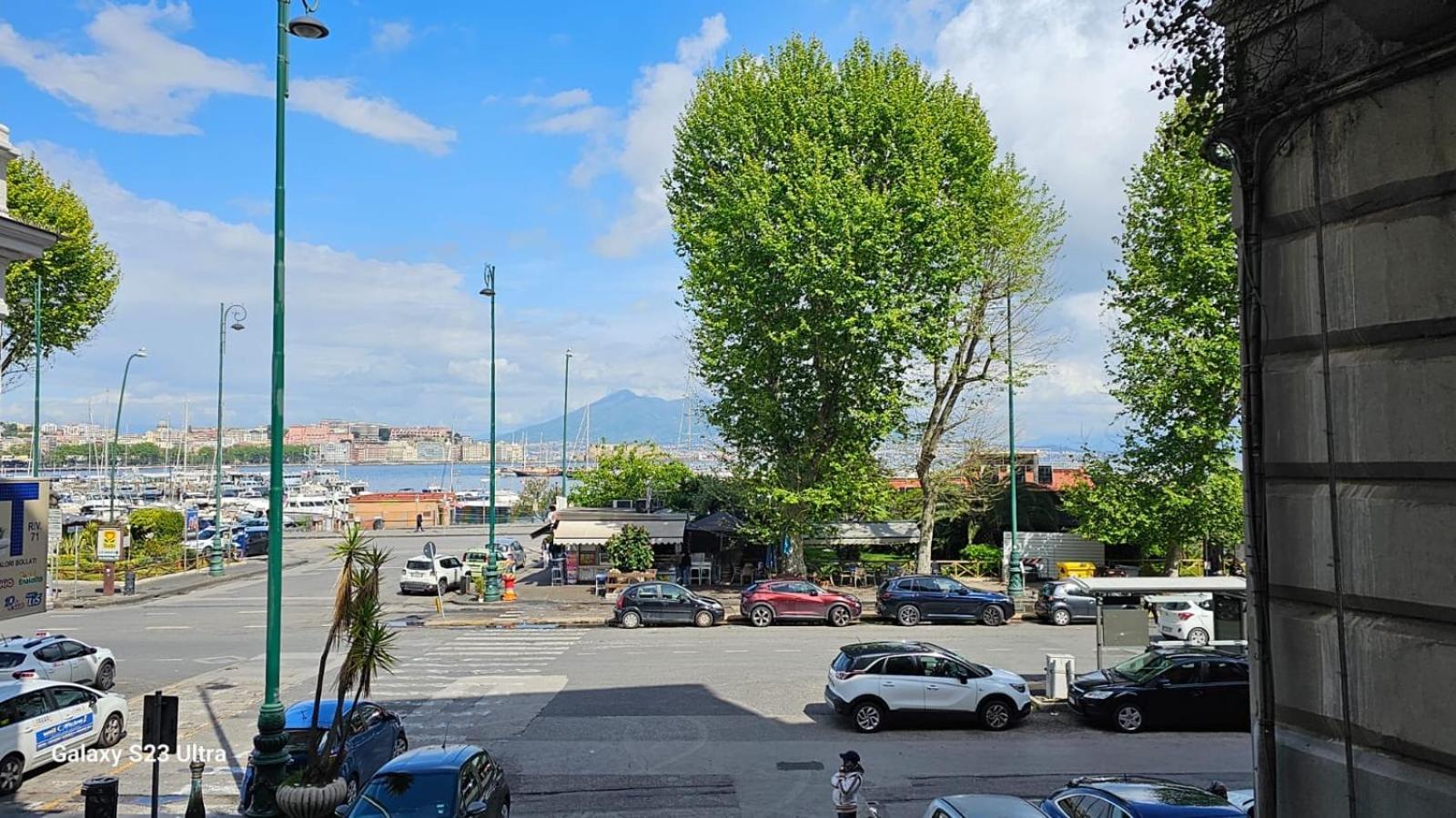 Napoli Lungomare Caracciolo Mon Amour Екстер'єр фото