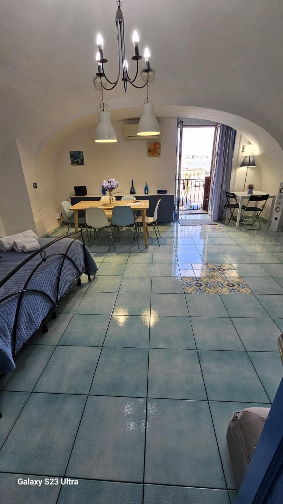 Napoli Lungomare Caracciolo Mon Amour Екстер'єр фото